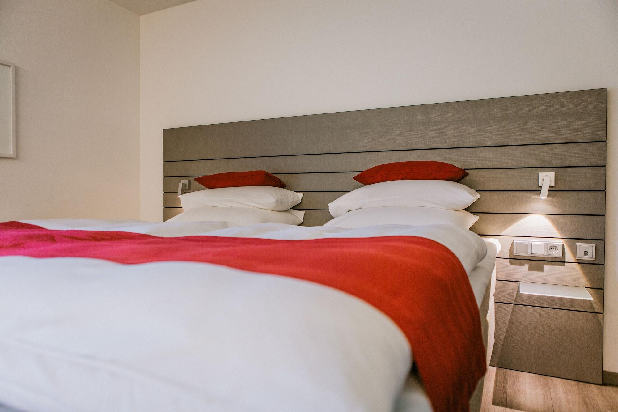 Schlosshotel Monrepos Λούντβιχσμπουργκ Εξωτερικό φωτογραφία