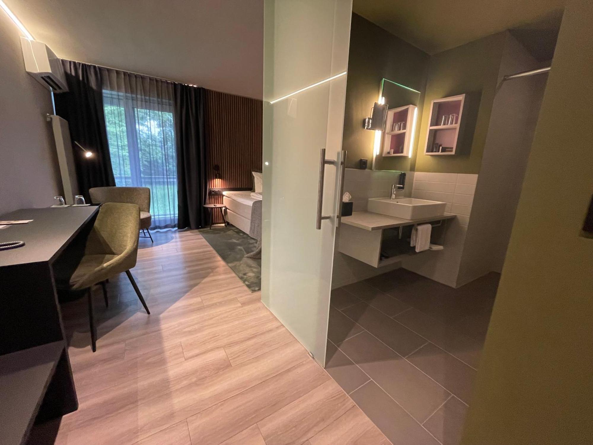 Schlosshotel Monrepos Λούντβιχσμπουργκ Εξωτερικό φωτογραφία
