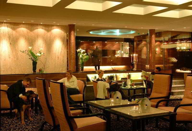 Schlosshotel Monrepos Λούντβιχσμπουργκ Εξωτερικό φωτογραφία