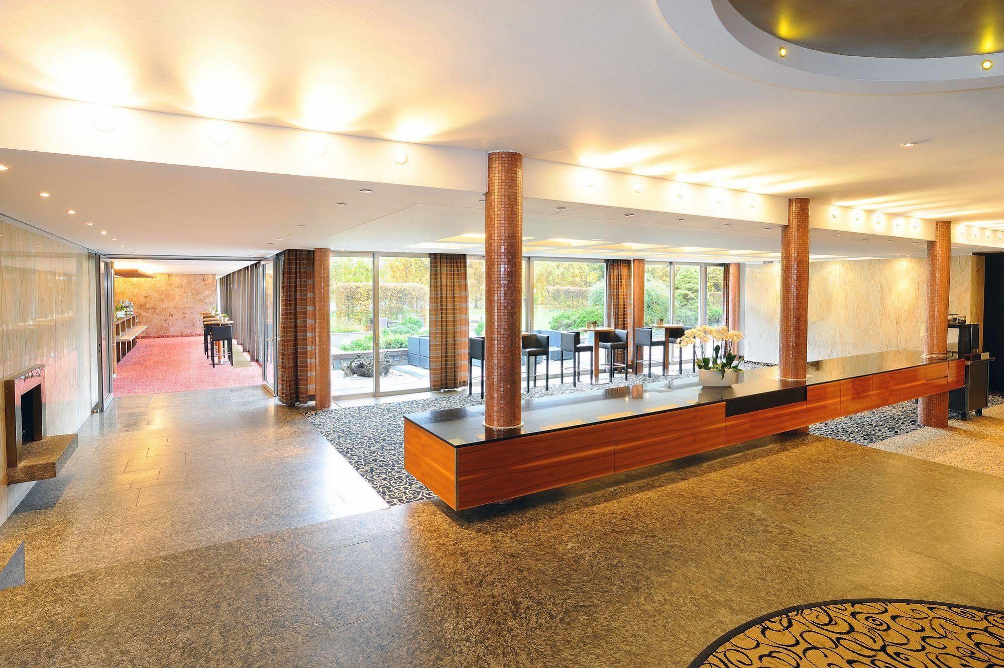 Schlosshotel Monrepos Λούντβιχσμπουργκ Εξωτερικό φωτογραφία